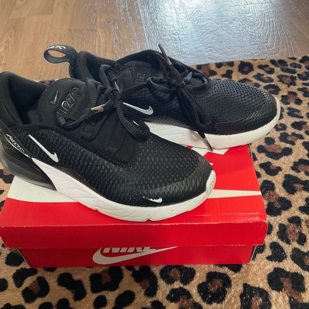 Nike Airmax 270 PRESCHOOL SIZE 1.5Y